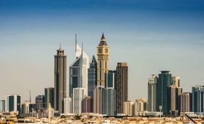 Dubai de Plata 25-26